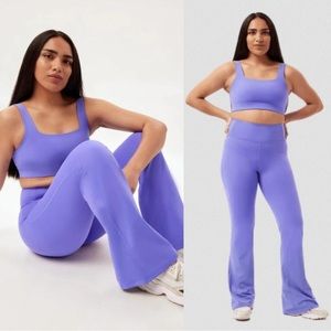 Girlfriend Collective Compressive High Rise Flare Leggings in Wild Iris Large